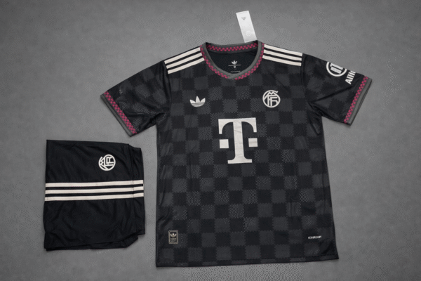 BAYERN MUNICH Octo Fest 25/26 Jersey with Shorts