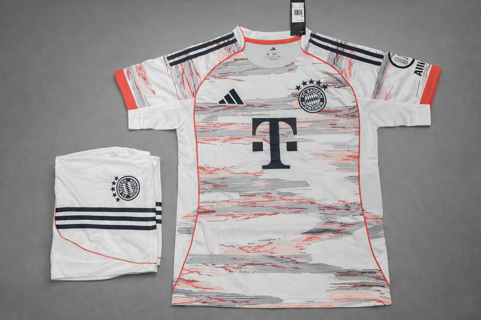 BAYERN MUNICH Away 25/26 Jersey with Shorts