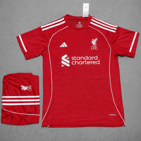 LIVERPOOL HOME 25/26 WITH SHORTS
